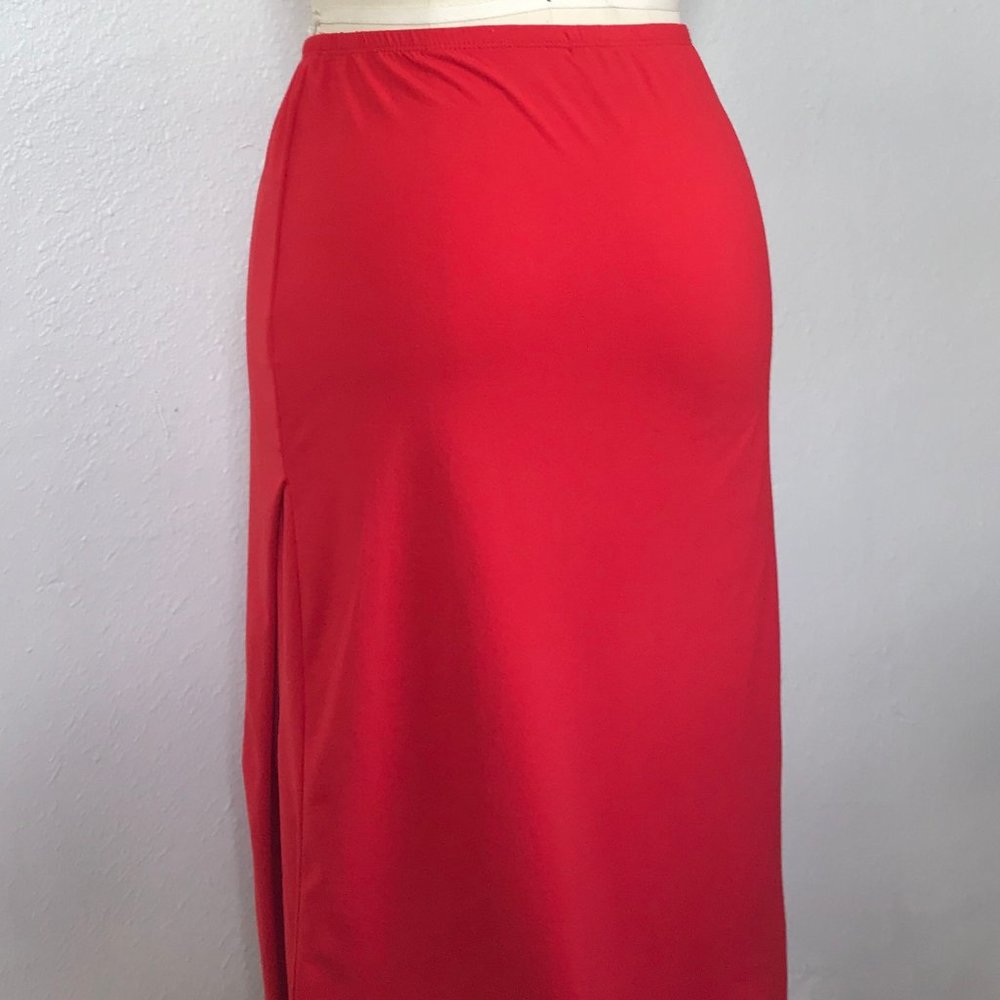Red fitted Kenzie Skirt Mid SIze SM.